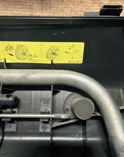 AUDI A6 C5 ДОМКРАТ КЛЮЧ КОМПЛЕКТ 4B9010149F, фото 3